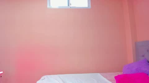 Snapshot of littletammy4u_ chatting on March 8, 12:41 pm tammy online show from March 8, 12:41 pm