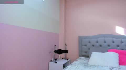 Snapshot of littletammy4u_ chatting on November 5, 12:16 pm tammy online show from November 5, 12:16 pm