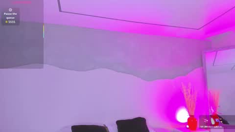 Snapshot of littlevaale chatting on September 27, 11:15 am littlevaale online show from September 27, 11:15 am