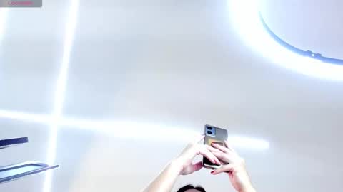 Snapshot of littlevaale chatting on October 25, 11:29 am littlevaale online show from October 25, 11:29 am