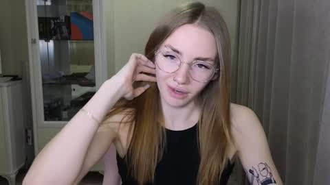 Eliana online show from December 2, 4:09 pm