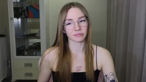 Eliana online show from December 6, 11:44 am