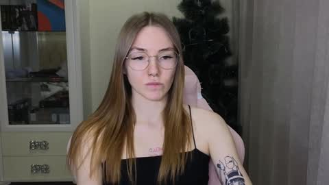 Eliana online show from December 20, 2:38 pm