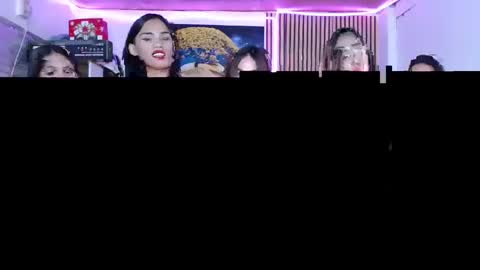 Snapshot of livefuckers_dual chatting on February 6, 2:04 pm via kyle keva medusa dana online show from February 6, 2:04 pm