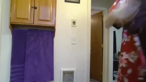 Liv Mirage online show from March 8, 9:18 pm