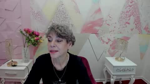 Snapshot of livslife chatting on December 18, 11:16 am livslife online show from December 18, 11:16 am