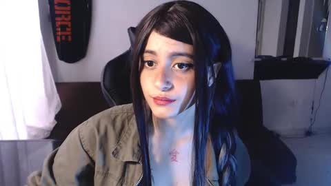 Snapshot of liz_beths chatting on September 17, 12:51 pm Elizabeth online show from September 17, 12:51 pm