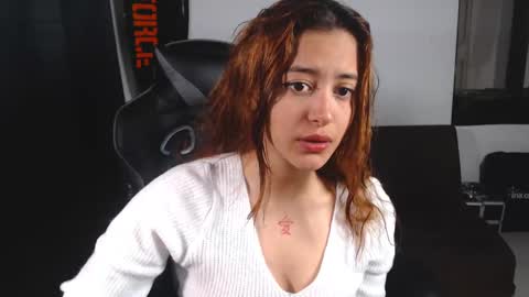 Snapshot of liz_beths chatting on October 6, 9:34 pm Elizabeth online show from October 6, 9:34 pm