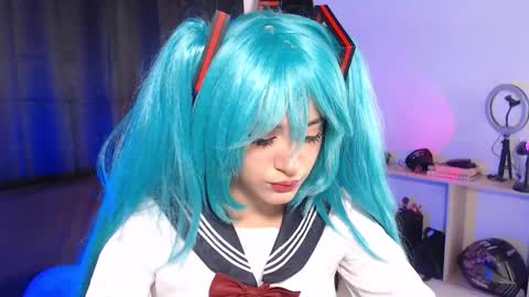 Snapshot of liz_beths chatting on November 20, 10:20 pm Elizabeth online show from November 20, 10:20 pm