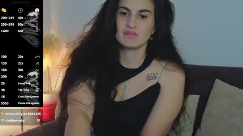 liz online show from December 27, 7:35 pm