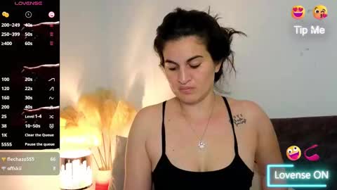 liz online show from March 1, 9:04 pm