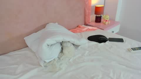 Liz Grant online show from December 20, 11:54 am