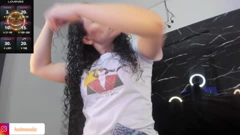 Liz  online show from January 17, 12:42 pm