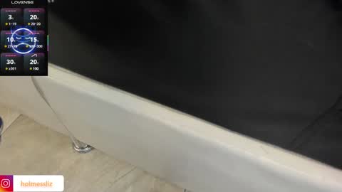 Liz  online show from January 21, 1:11 pm