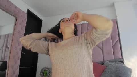 Liz  online show from January 28, 12:22 pm