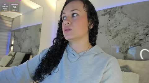 Liz  online show from November 14, 10:58 am