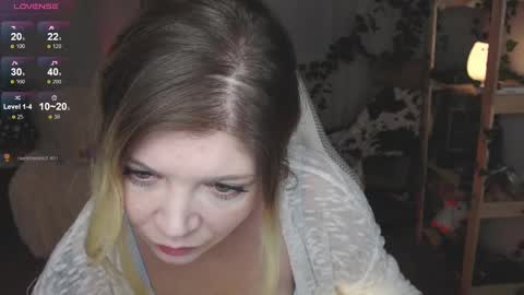 Snapshot of liza_wet chatting on December 2, 5:26 am Liza Wet online show from December 2, 5:26 am