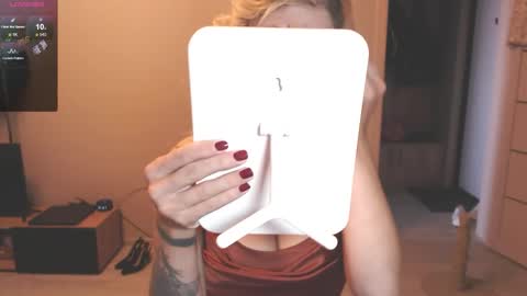 Snapshot of liza_wet chatting on September 9, 4:12 am Liza Wet online show from September 9, 4:12 am