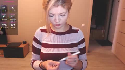 Snapshot of liza_wet chatting on November 18, 3:34 am Liza Wet online show from November 18, 3:34 am