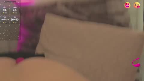 Snapshot of lizasunshine__ chatting on February 27, 9:22 am lizasunshine__ online show from February 27, 9:22 am