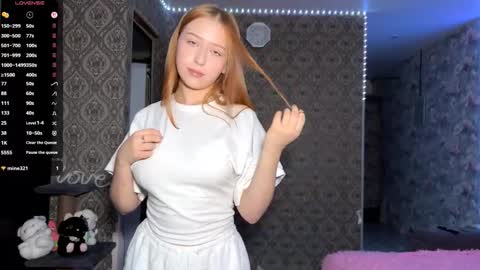 Snapshot of lizbethconnett chatting on November 27, 2:19 pm Kate online show from November 27, 2:19 pm