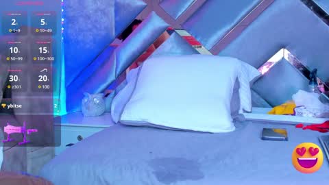 Liz online show from December 24, 5:02 pm