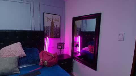 Lizz  online show from December 22, 11:22 am