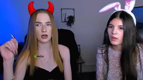 Snapshot of lizzie_boom chatting on September 12, 1:11 pm lizzie_boom online show from September 12, 1:11 pm