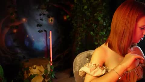 Elizabeth online show from November 8, 6:18 pm