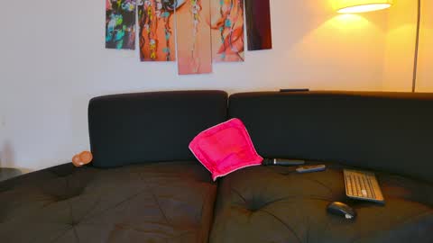 Liz  online show from January 26, 5:34 am