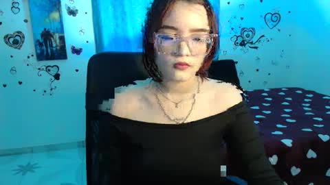 Elizabeth but call me Lizz  online show from February 21, 12:28 pm