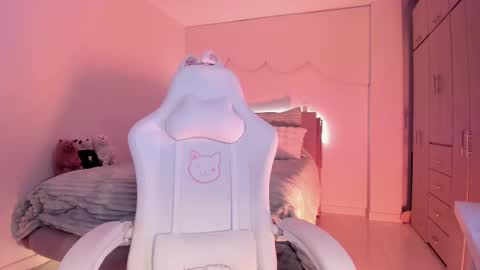 Kloe see you 28-11  to celebrate my birthday online show from October 31, 10:11 pm