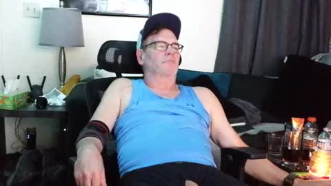 LongDick Daddy online show from October 18, 1:41 am