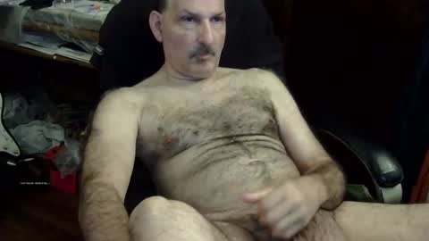 Snapshot of loades182025 chatting on October 3, 2:19 am loades182025 online show from October 3, 2:19 am