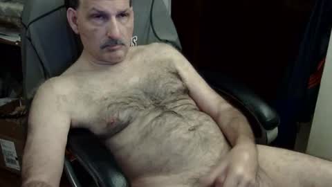 Snapshot of loades182025 chatting on November 1, 4:58 am loades182025 online show from November 1, 4:58 am