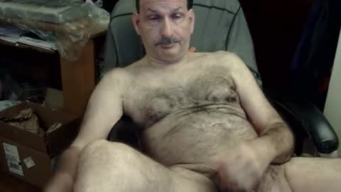 Snapshot of loades182025 chatting on November 2, 4:59 am loades182025 online show from November 2, 4:59 am