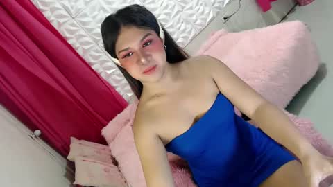 Thea online show from February 4, 10:13 pm