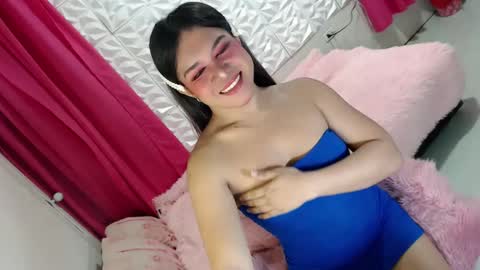 Thea online show from February 7, 9:04 pm