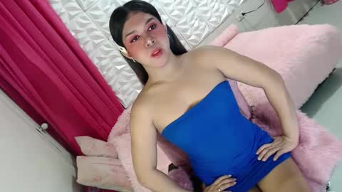 Thea online show from February 9, 8:45 pm