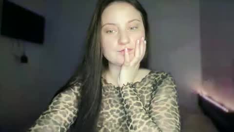 locaalis1 online show from November 11, 1:44 pm