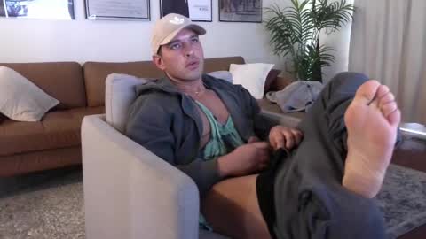 Snapshot of lockdownlove chatting on March 6, 2:18 pm lockdownlove online show from March 6, 2:18 pm