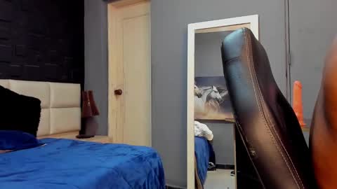 Snapshot of logan_varela chatting on December 29, 8:04 pm logan_varela online show from December 29, 8:04 pm