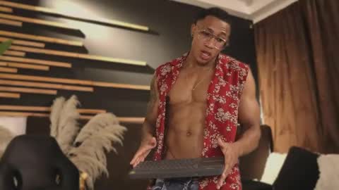 Snapshot of logan_varela chatting on January 26, 2:19 pm logan_varela online show from January 26, 2:19 pm