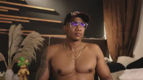 Snapshot of logan_varela chatting on January 31, 11:45 pm logan_varela online show from January 31, 11:45 pm