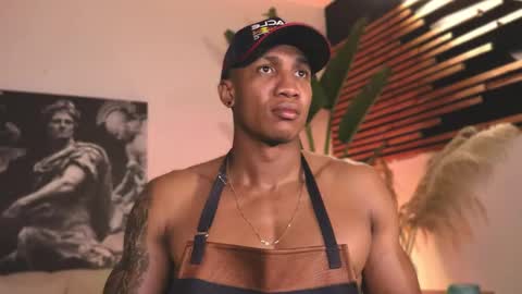 Snapshot of logan_varela chatting on February 6, 12:00 am logan_varela online show from February 6, 12:00 am