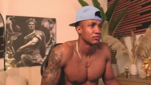 Snapshot of logan_varela chatting on February 13, 9:06 pm logan_varela online show from February 13, 9:06 pm