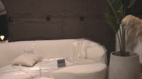 Snapshot of logan_varela chatting on February 21, 8:16 pm logan_varela online show from February 21, 8:16 pm