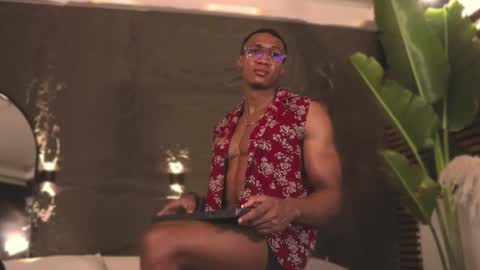 Snapshot of logan_varela chatting on February 21, 11:21 pm logan_varela online show from February 21, 11:21 pm