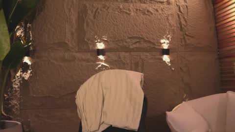 Snapshot of logan_varela chatting on March 6, 8:08 am logan_varela online show from March 6, 8:08 am