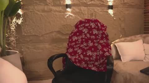 Snapshot of logan_varela chatting on March 8, 2:23 am logan_varela online show from March 8, 2:23 am